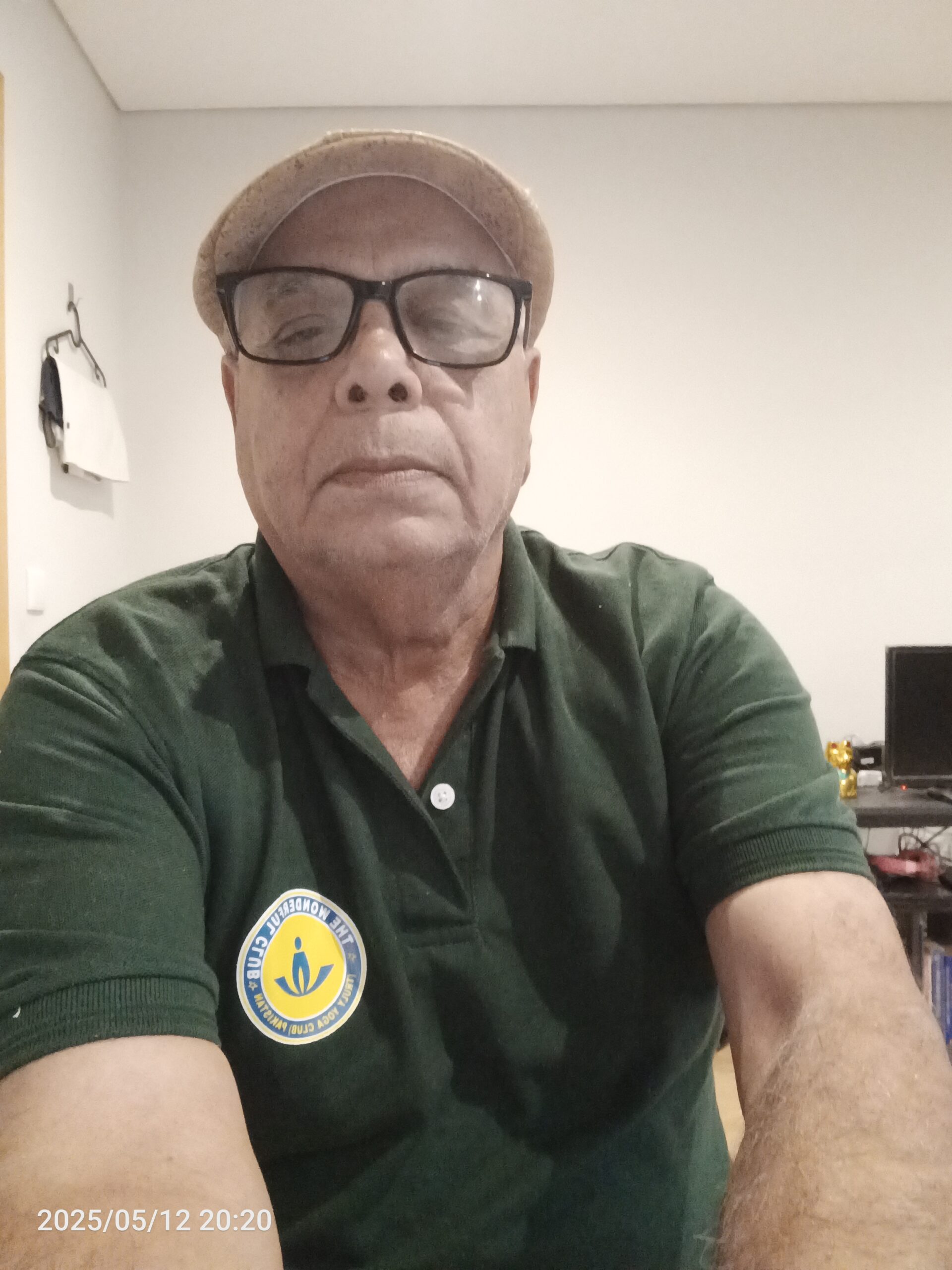 Vijay Kumar Ahujs Doctor, Karachi, Pakistan (FGP Associate Member)